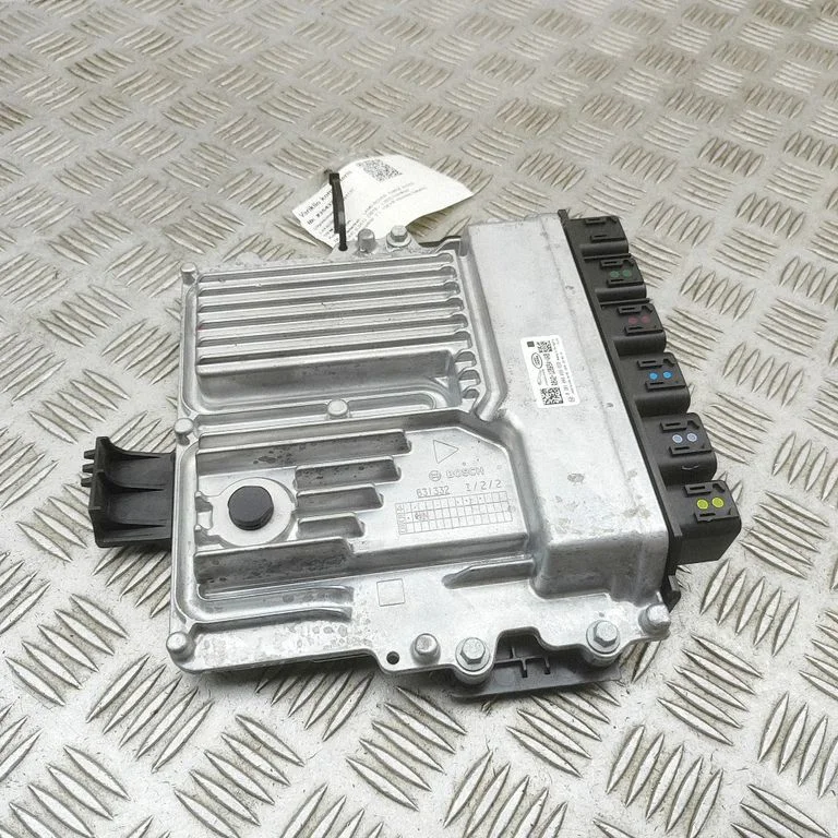 Engine control unit/module 0281040039