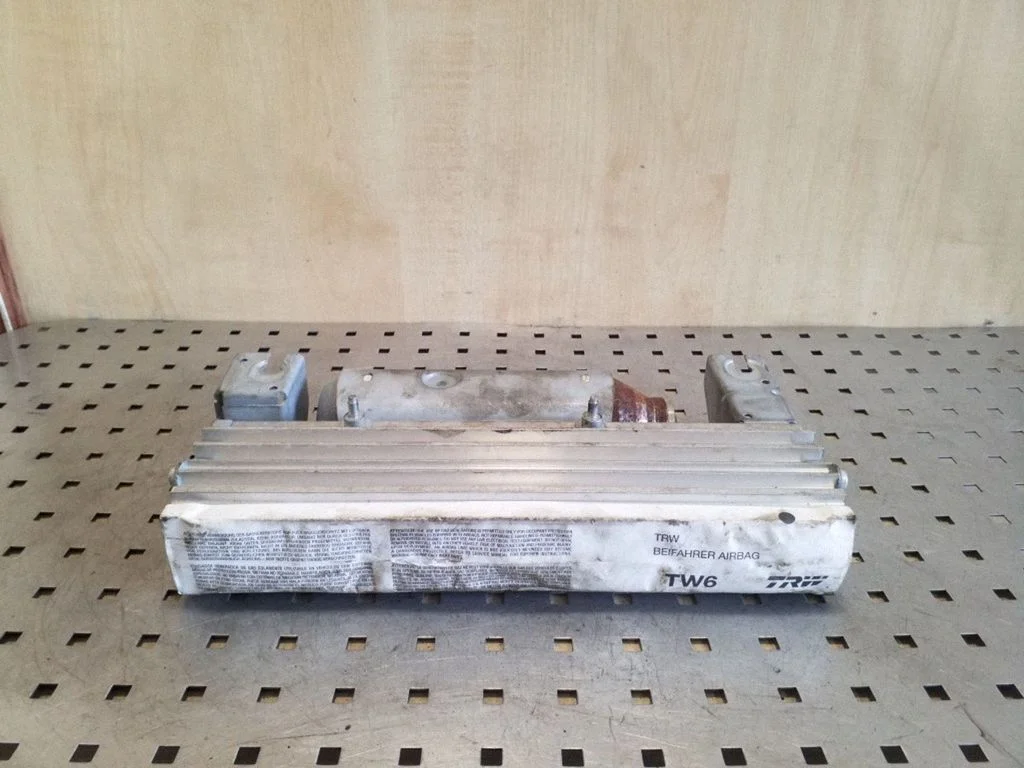 Passenger airbag 7H1880200C