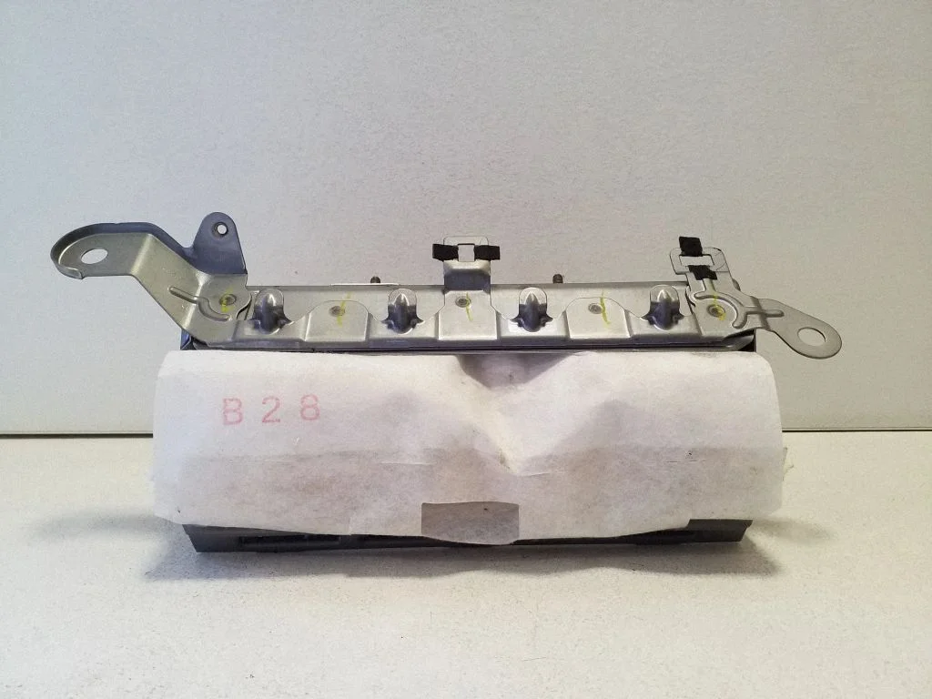 Knee airbag F1HB12930044