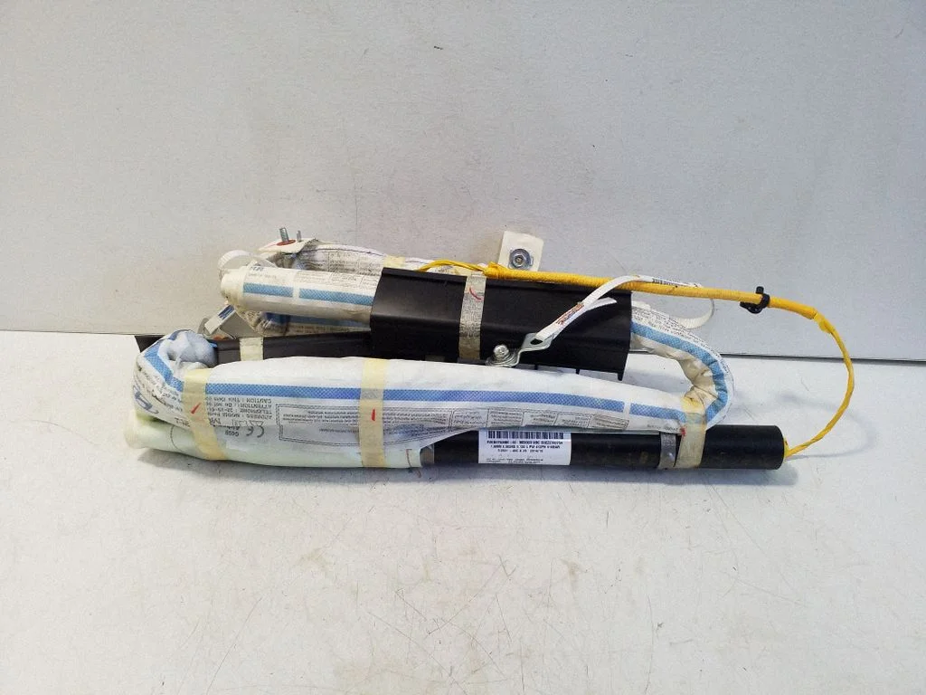 Katuse turvapadi (kardin) B07508B0