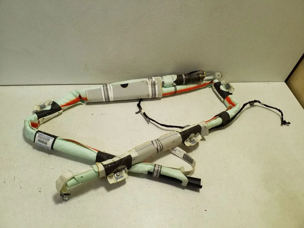 Katuse turvapadi (kardin) – Jeep Grand Cherokee (2010-2021)