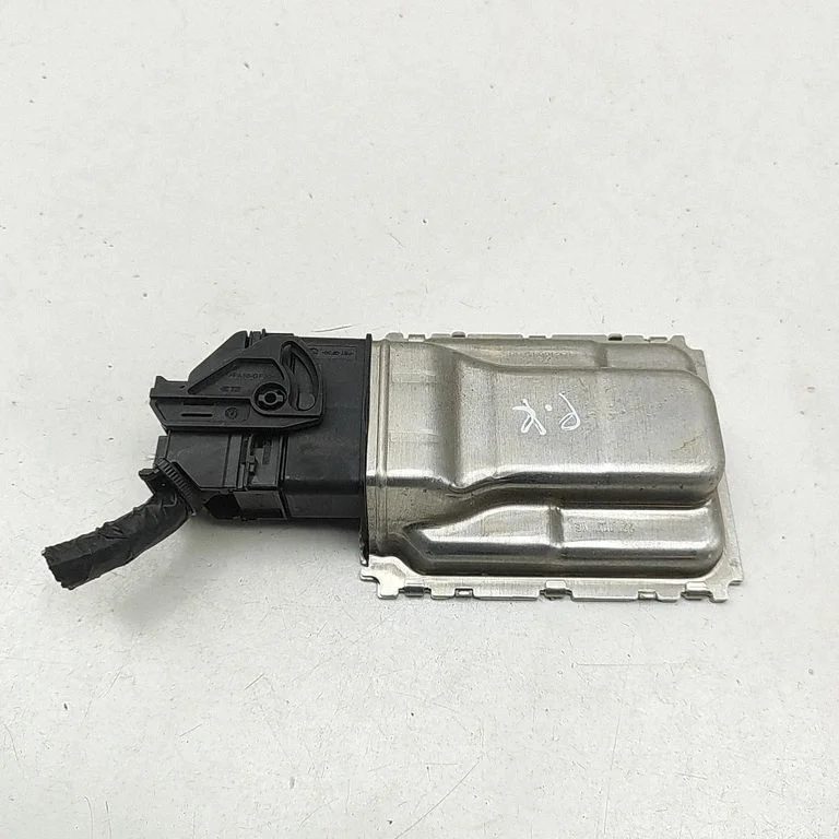 Dzinēja vadības bloks LJ9812B684AE