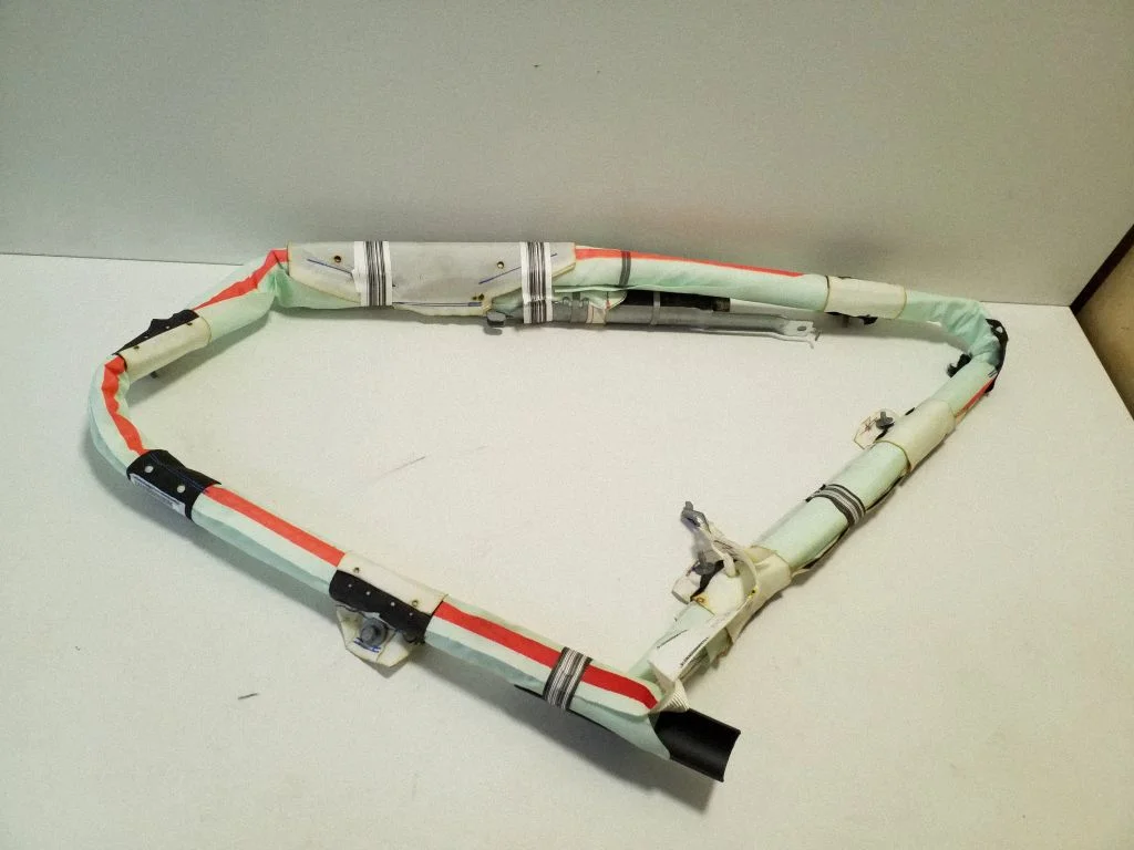 Katuse turvapadi (kardin) – Jeep Grand Cherokee (2010-2021)