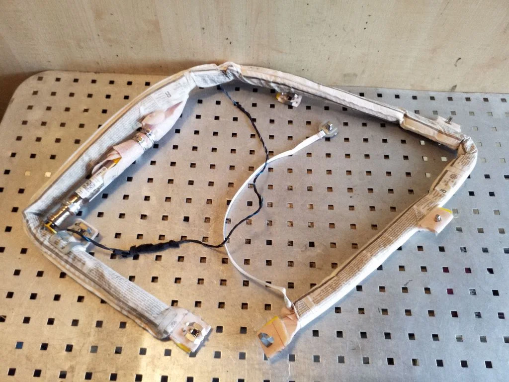 Roof airbag – Volkswagen Passat CC (2008-2016)