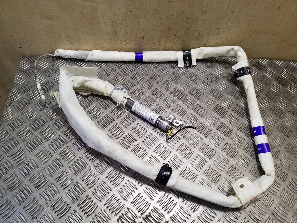 Katuse turvapadi (kardin) 8K0880742D