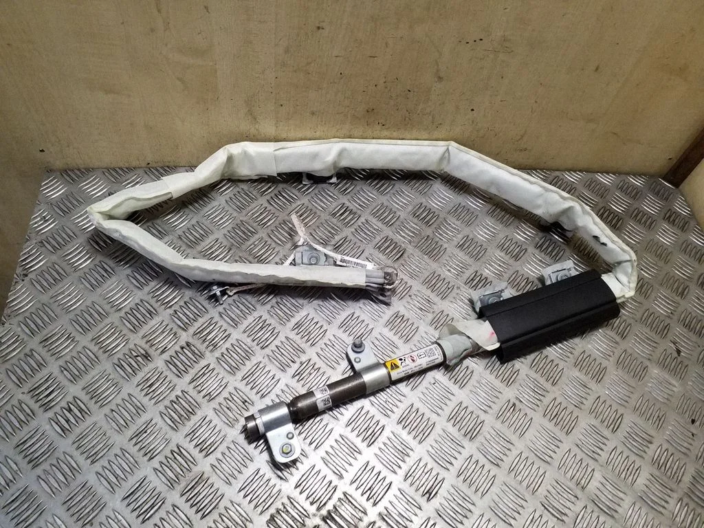 Katuse turvapadi (kardin) 95199663
