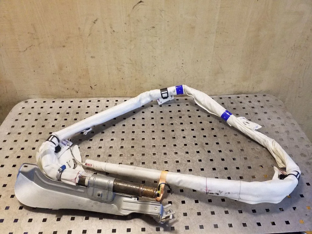 Roof airbag – Volkswagen Tiguan (2007-2016)