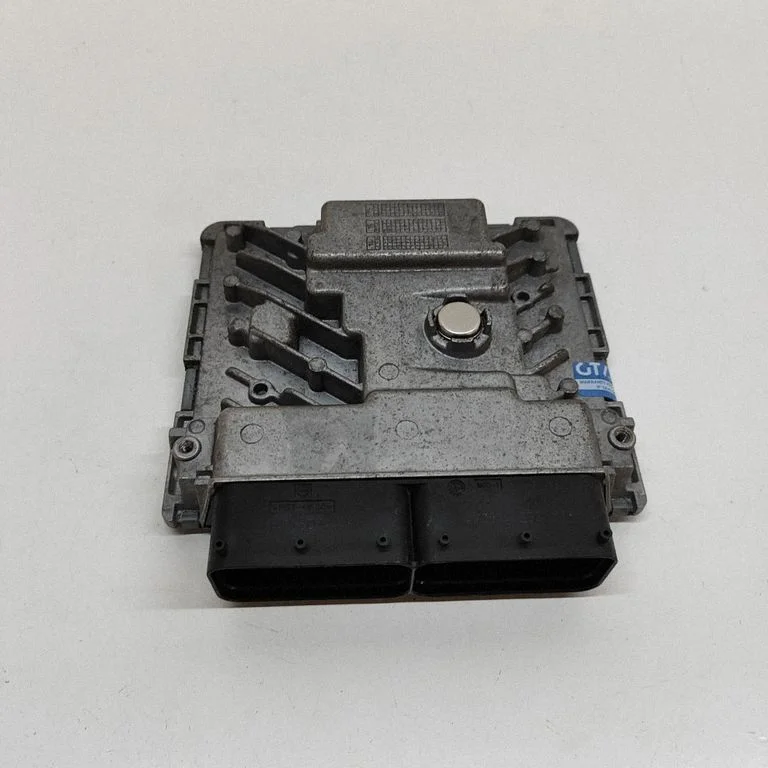 Dzinēja vadības bloks 5WP49101