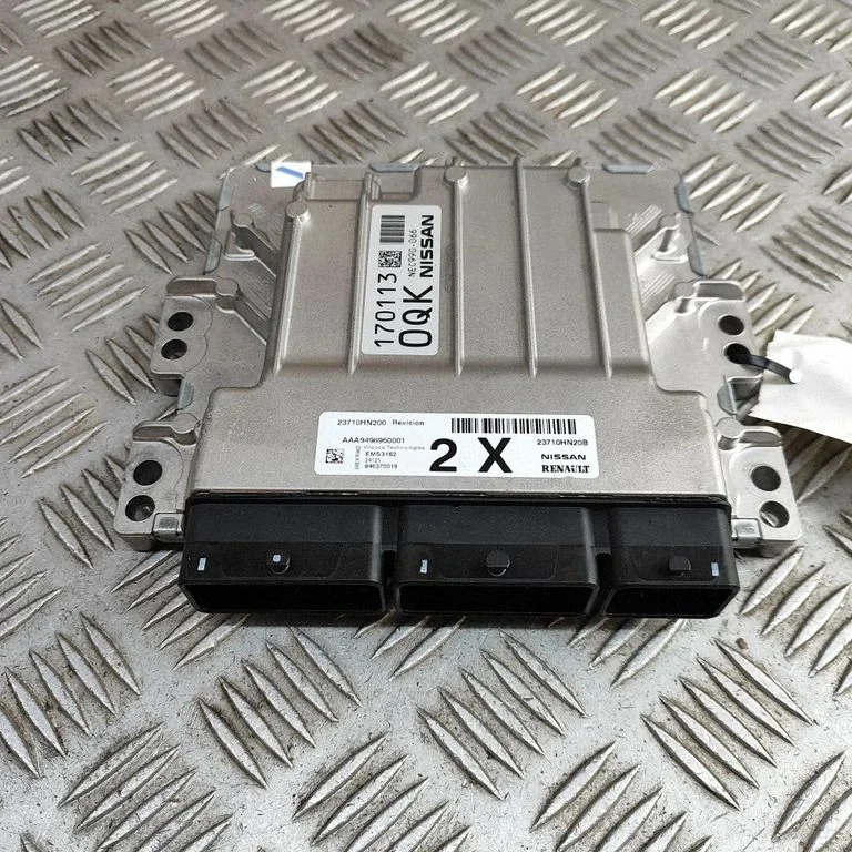 Dzinēja vadības bloks 23710HN20B