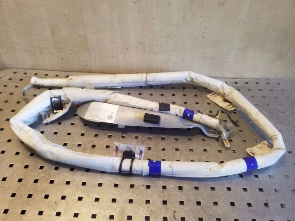Jumta drošības spilvens (aizkars) – Volkswagen Tiguan (2007-2016)