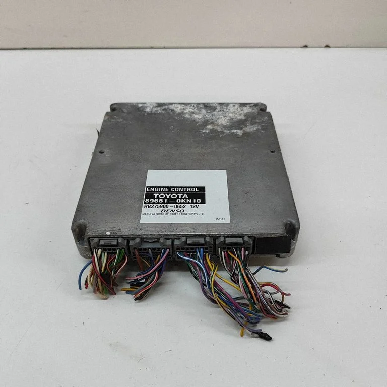 Dzinēja vadības bloks 896610KN10