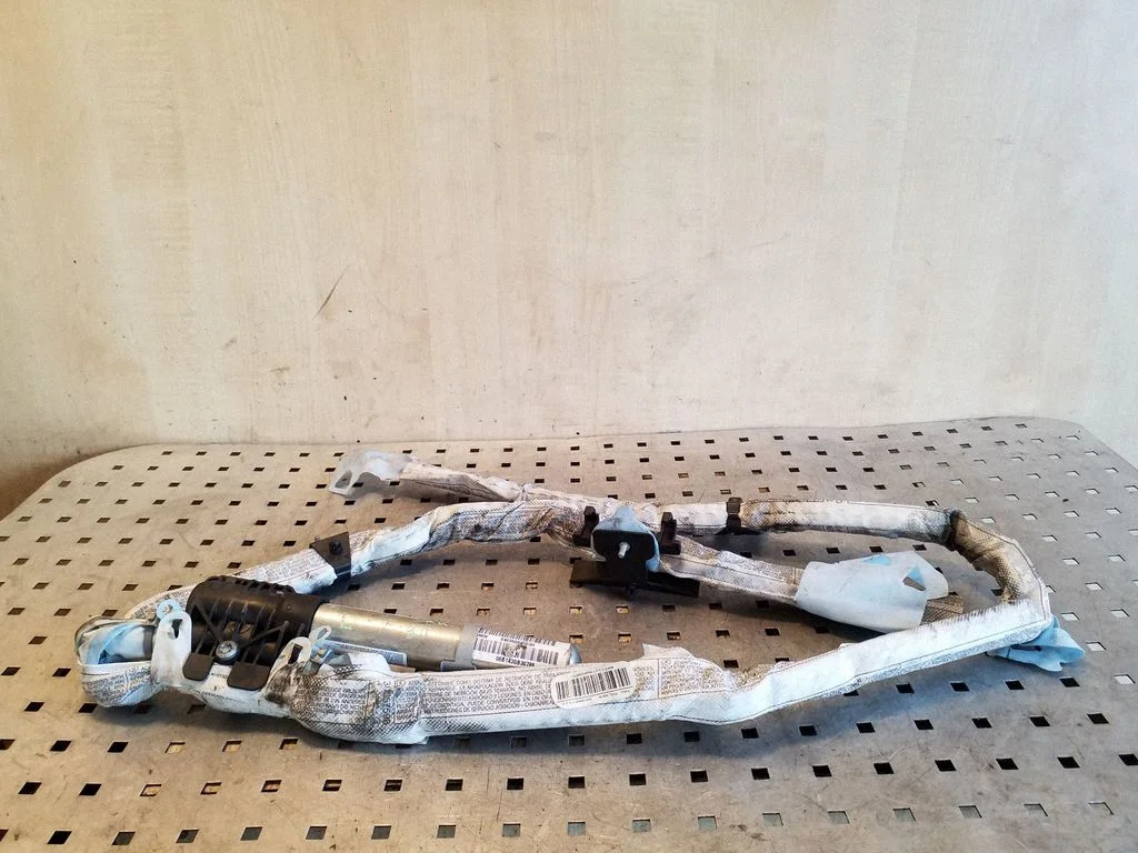 Jumta drošības spilvens (aizkars) – BMW 3. sērija E90 E91 (2005-2012)