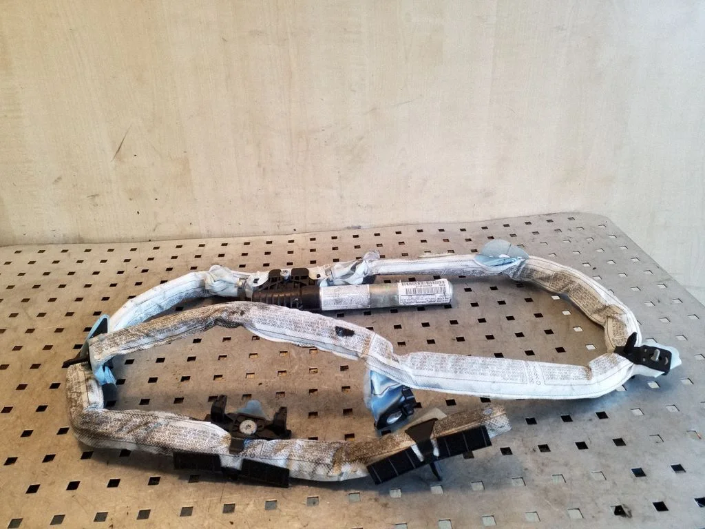 Jumta drošības spilvens (aizkars) – BMW 3. sērija E90 E91 (2005-2012)