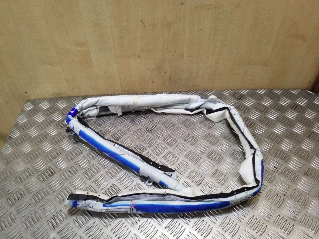 Roof airbag CV44N042D95BA