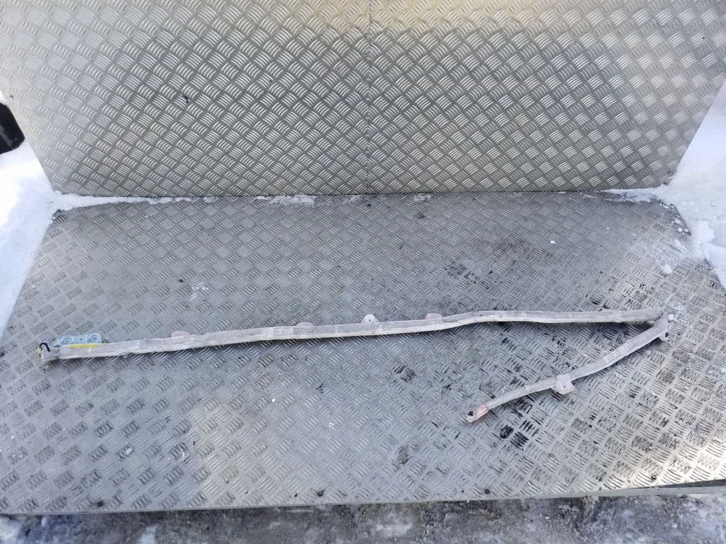 Jumta drošības spilvens (aizkars) – Audi A4 S4 B7 8E 8H (2005-2008)
