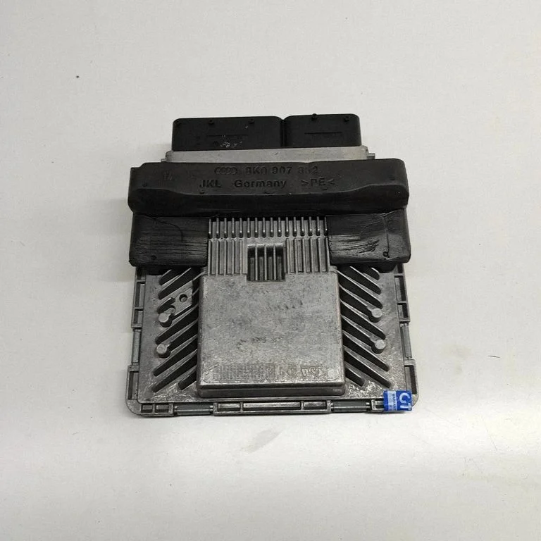 Engine control unit/module – Audi Q5 SQ5 8R (2008-2017)