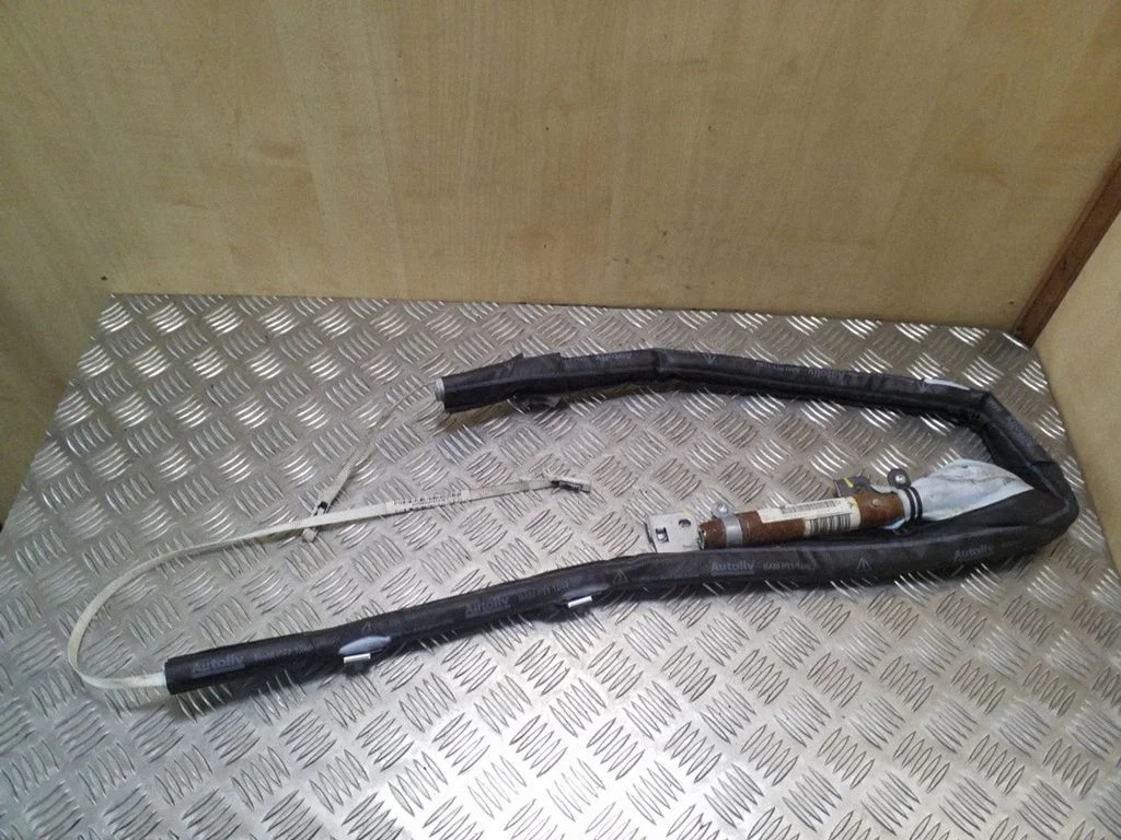 Katuse turvapadi (kardin) 9646572080