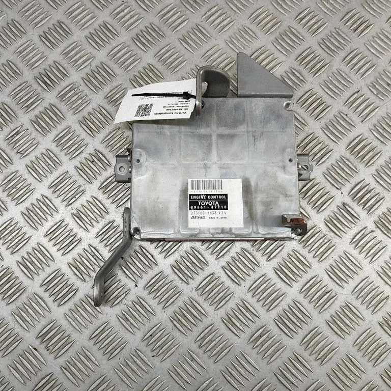 Dzinēja vadības bloks 2751001633