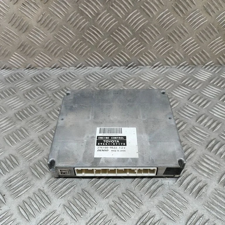 Dzinēja vadības bloks – Toyota Prius (XW20) (2003-2009)