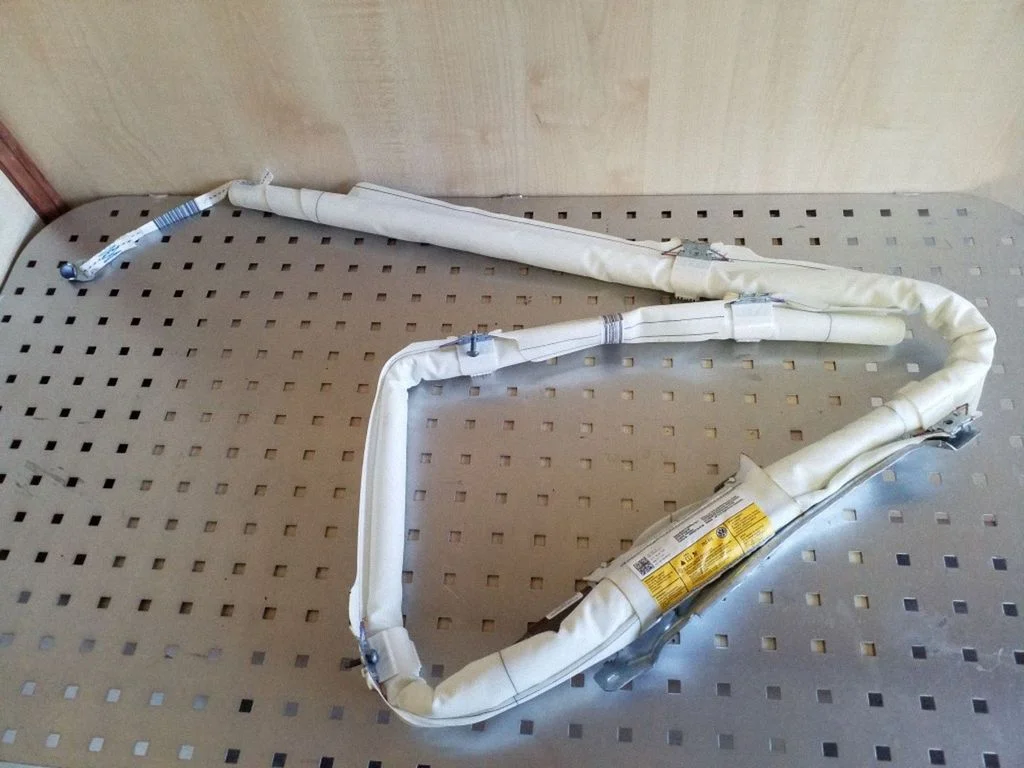 Roof airbag – Volkswagen Golf Plus (2005-2013)