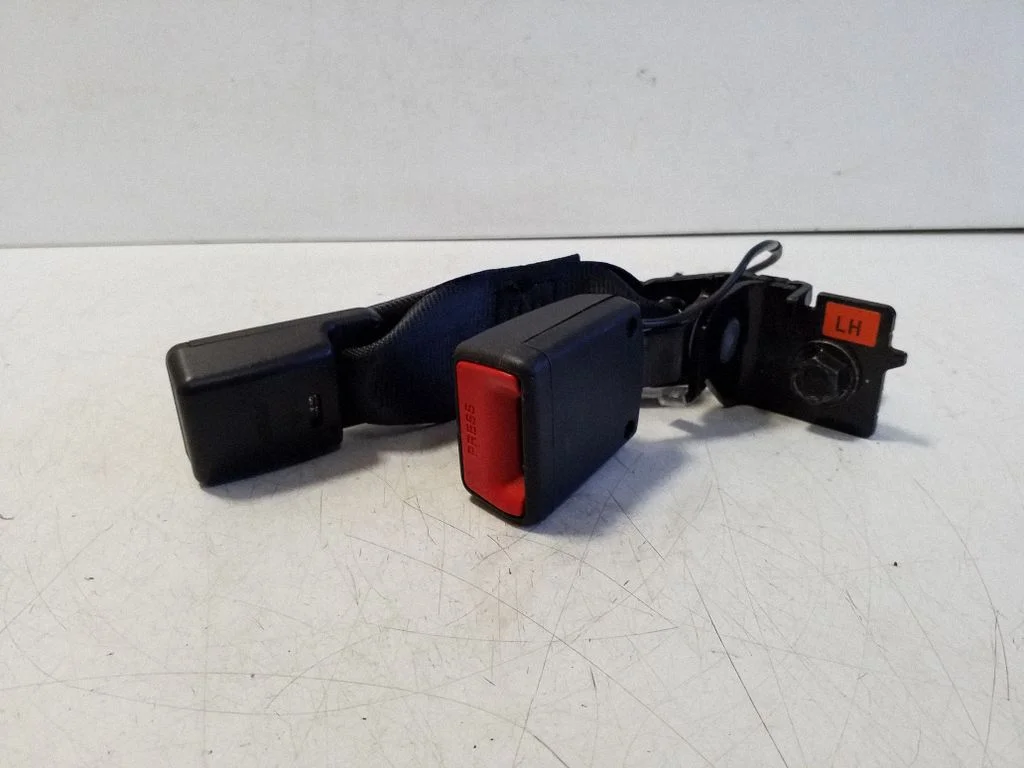 Tagumise turvavöö pannal 898J0H8200