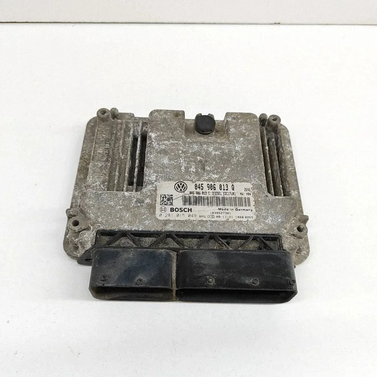 Engine control unit/module – Skoda Fabia Mk2 (5J) (2007-2014)
