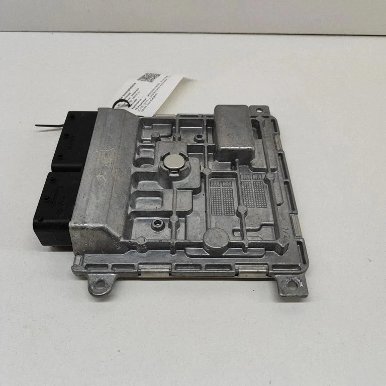 Dzinēja vadības bloks A2829013000