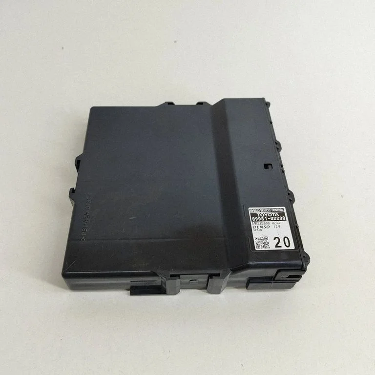 Dzinēja vadības bloks 8998102200
