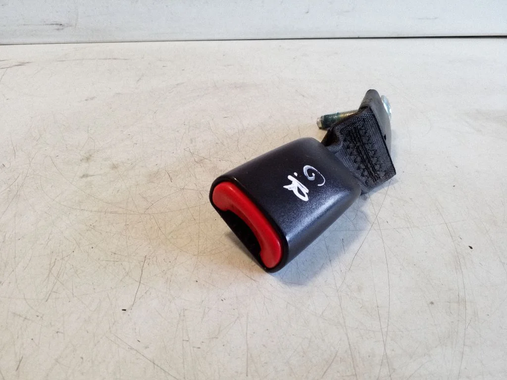 Zapięcie pasa tylne J7131