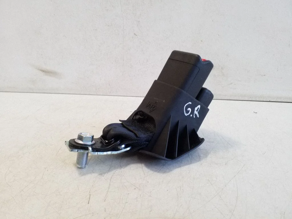 Rear seatbelt buckle – Toyota Corolla E210 E21 (2018-)