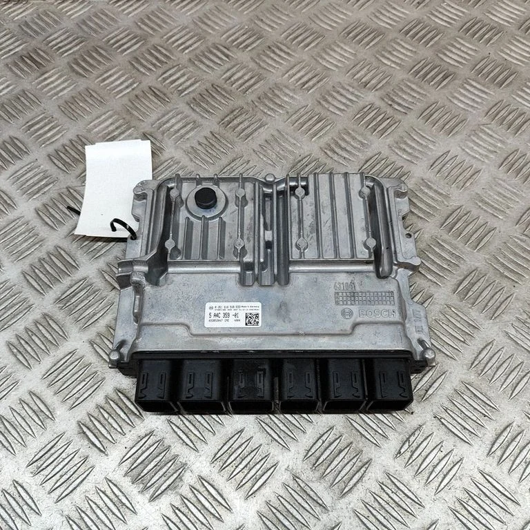 Dzinēja vadības bloks 0261S105VR