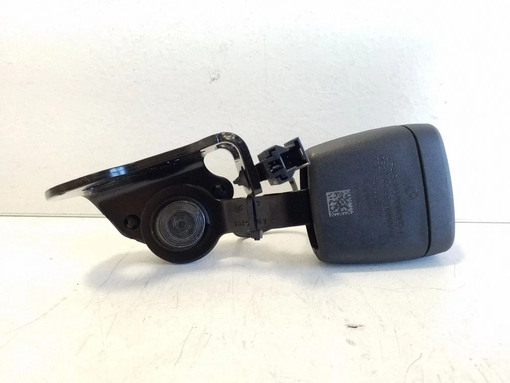 Rear seatbelt buckle 25486049009051
