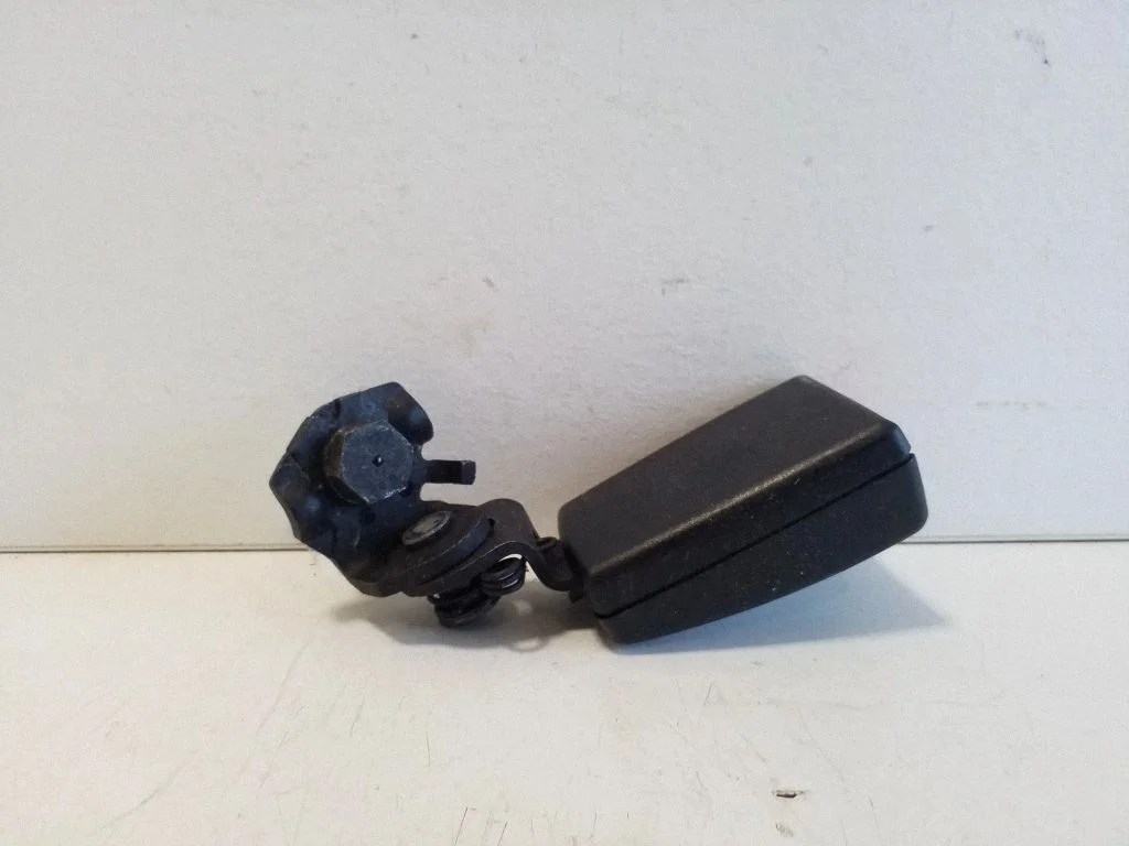 Rear seatbelt buckle – Audi S5 Facelift (2013-)