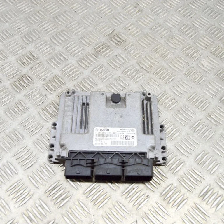 Engine control unit/module 0281030545
