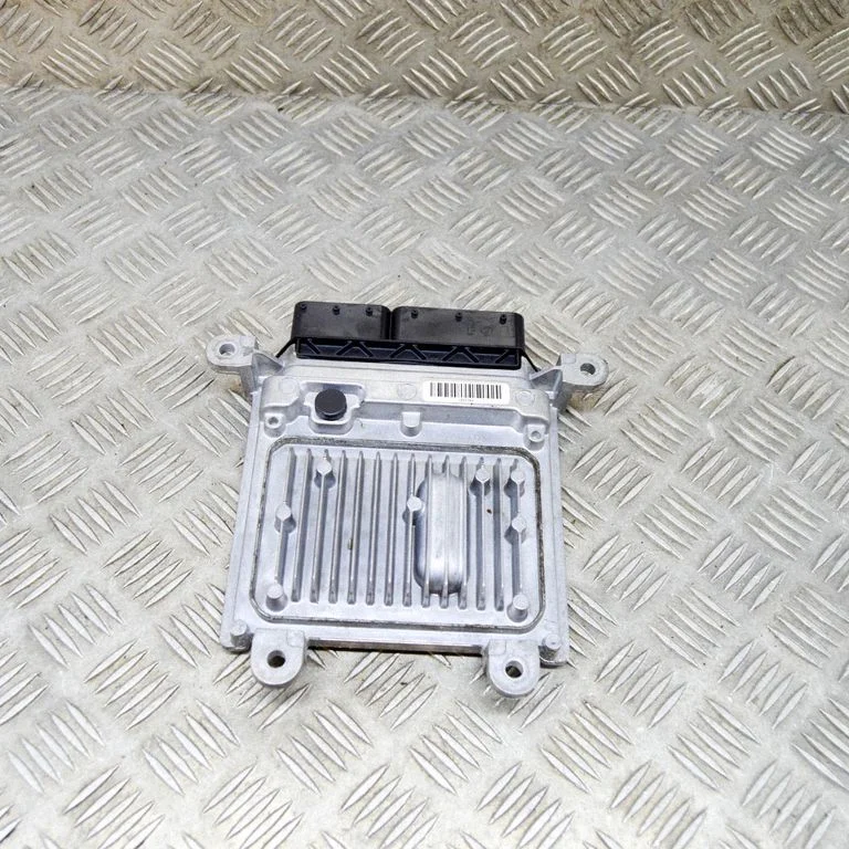 Dzinēja vadības bloks A6519012101