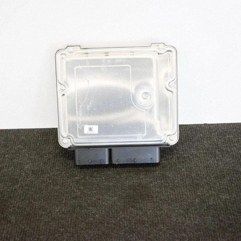 Dzinēja vadības bloks 031421927