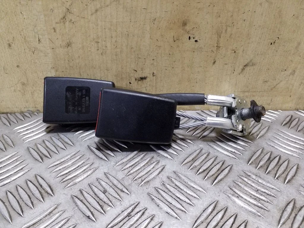 Tagumise turvavöö pannal 3R0857739A