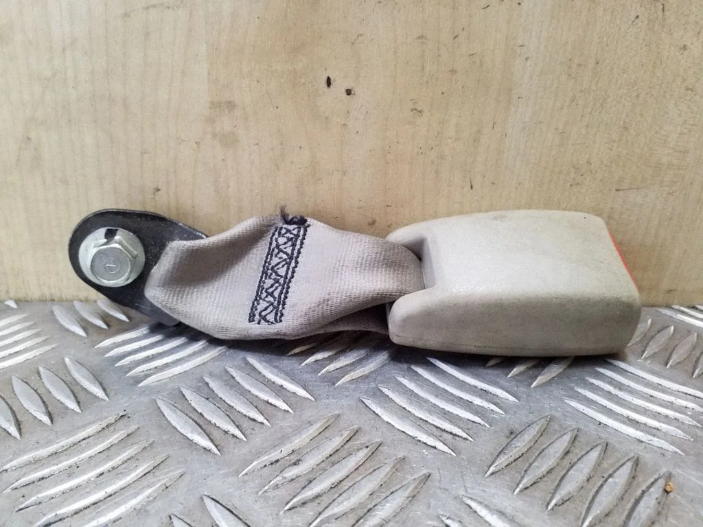 Sagtis diržo galine