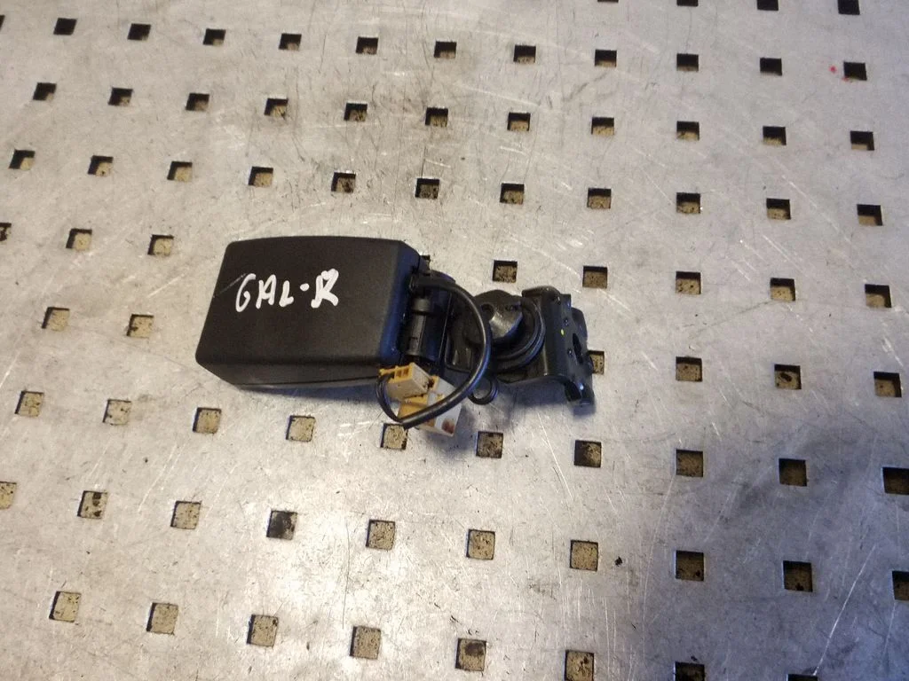 Rear seatbelt buckle 4G0857740