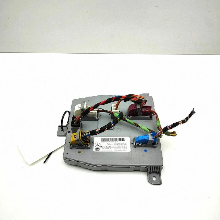 Kere juhtmoodul – Mercedes-Benz C-klass W205 (2014-2021)