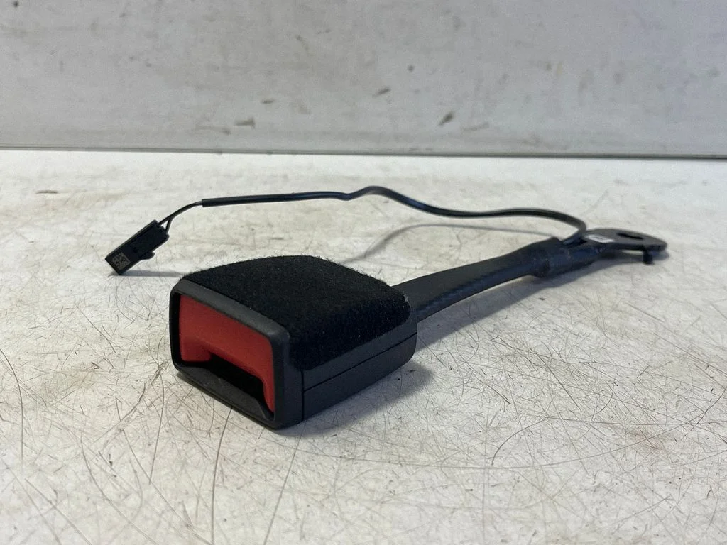 Front seatbelt buckle 8Y0857755