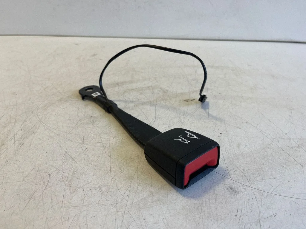 Front seatbelt buckle – Audi A5 (2016-2024)