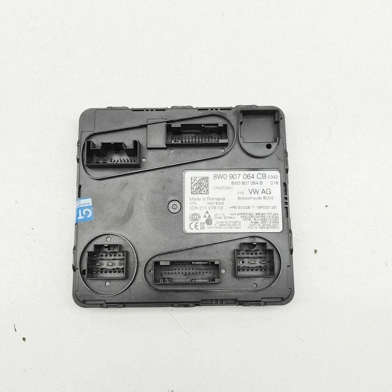 Virsbūves modulis 8W0907064B