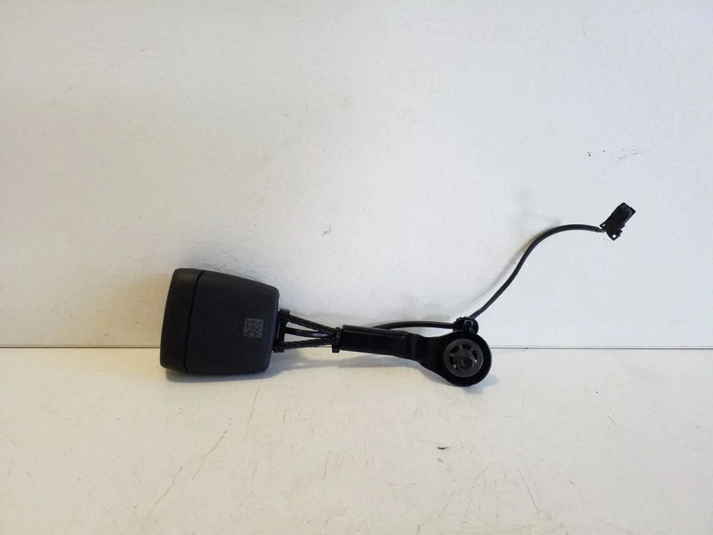 Front seatbelt buckle – Mercedes-Benz GLC-Class C254 (2023-)