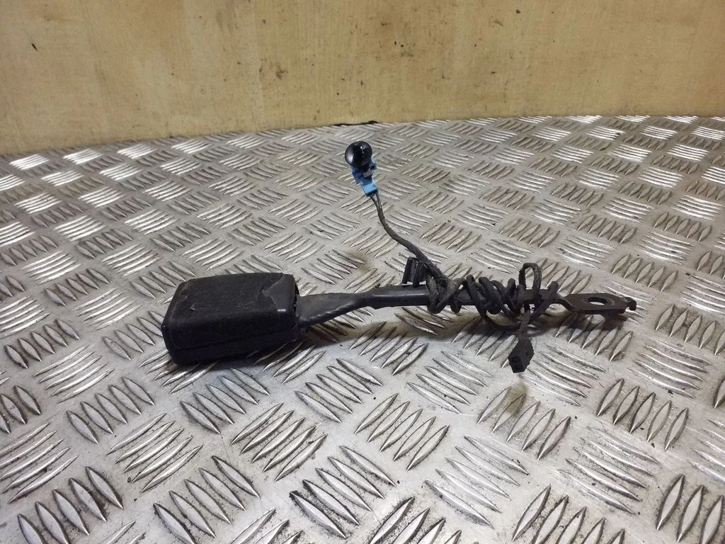 Priekšējās drošības jostas sprādze 5N0857756F