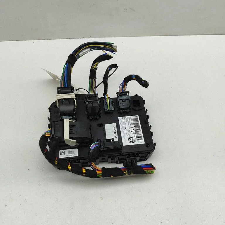 Central body control module RU5T15604FGGP
