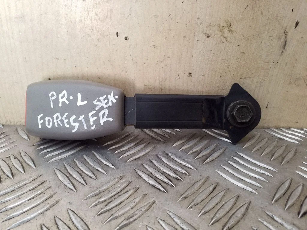 Zapięcie pasa przednie – Subaru Forester SF (1998-2000), lewa