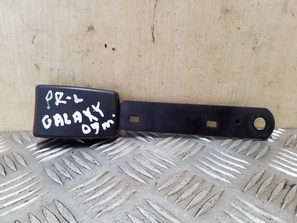 Front seatbelt buckle – Ford Galaxy (2000-2006)