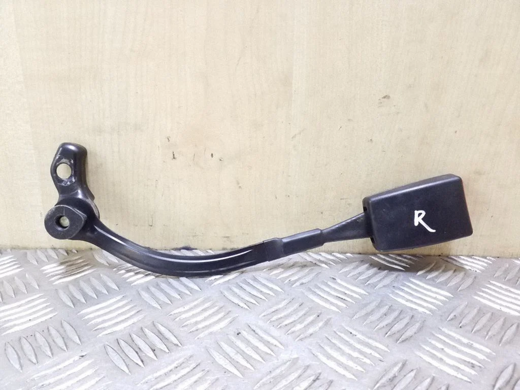 Front seatbelt buckle 3B0858472J