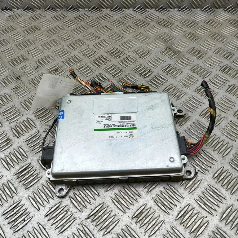 Virsbūves modulis 5W9313B524AD